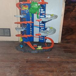 Hot wheels ultimate garage
