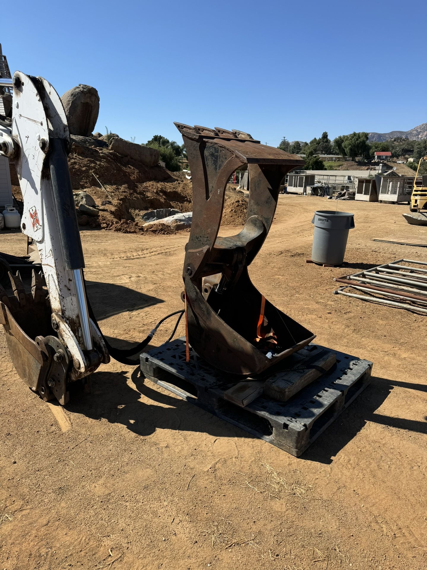 Excavator Backhoe Clamshell Grapple Bucket