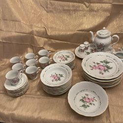 Victorian Rose China - New (Gibson)  Willis Or Bryan Tx 