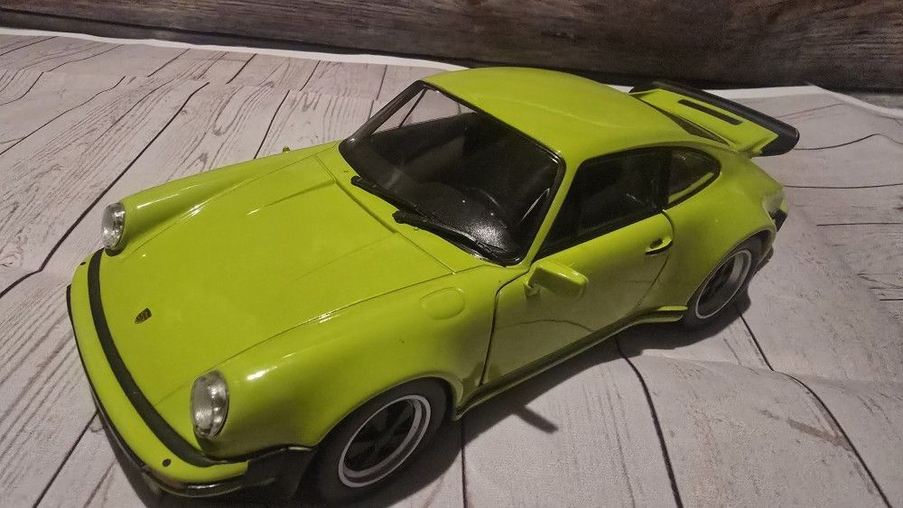 Porsche Diecast Model Car 