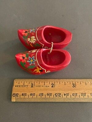 2 SMALL VINTAGE SOUVENIR HAND PAINTED WOODEN CLOGS