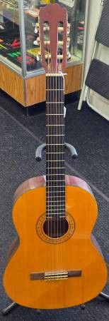 TAKAMINE GUITAR G124