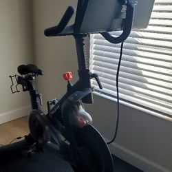 Peloton Cycling Bike + Floor Mat Gently Used Like New