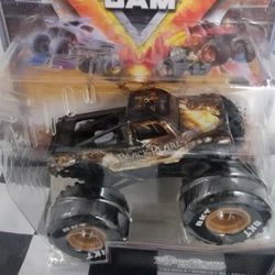 New, $9 The Black Pearl, Monster Jam, 1:64 scale