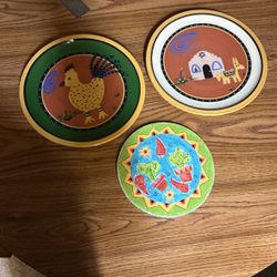 Beautiful Plates 2 Foot Round And One Smaller $10 Each