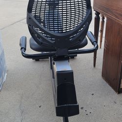 Commercial VR 27 NordicTrack