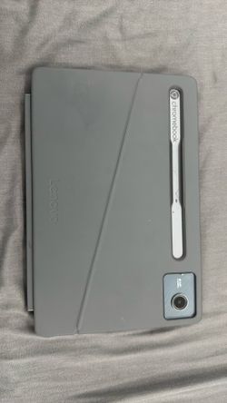 2 in 1 Chromebook tablet/laptop