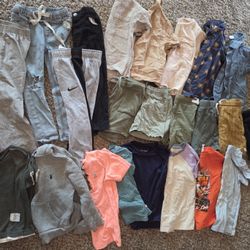 Boys size 4T/5T bundle!
23 pieces $25 All !
1- RL polo hoodie 
4 -pants 
6 -shorts 
5 -dress shirt 
6 -T Shirts 
1- long sleeve Shirt