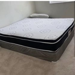 NEW Mattress Queen Size Pillowtop With Box Spring // Offer  🚚