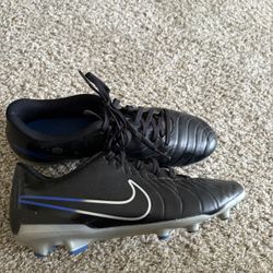 Soccer Cleats Size:7.5