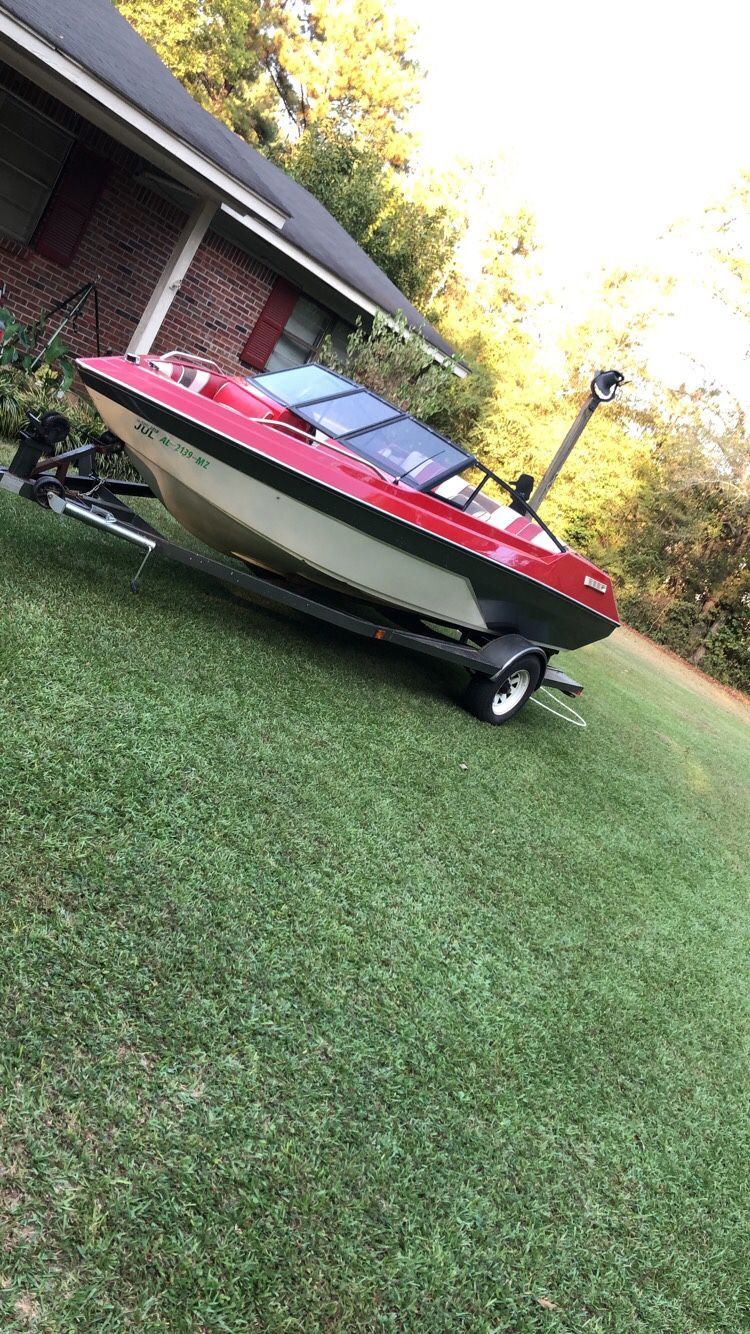 Glastron 175 Sierra skiboat