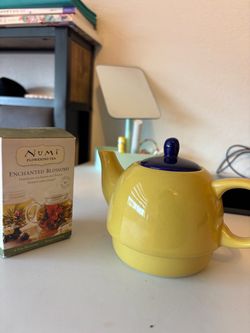 Tea pot