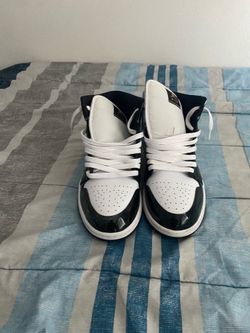 Air Jordan 1s size 10.5