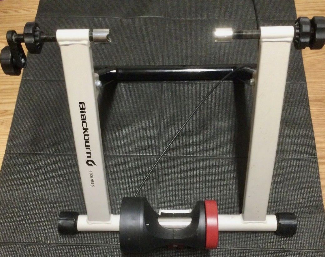 Blackburn Tech Mag 5 and CycleOps Climbing Block