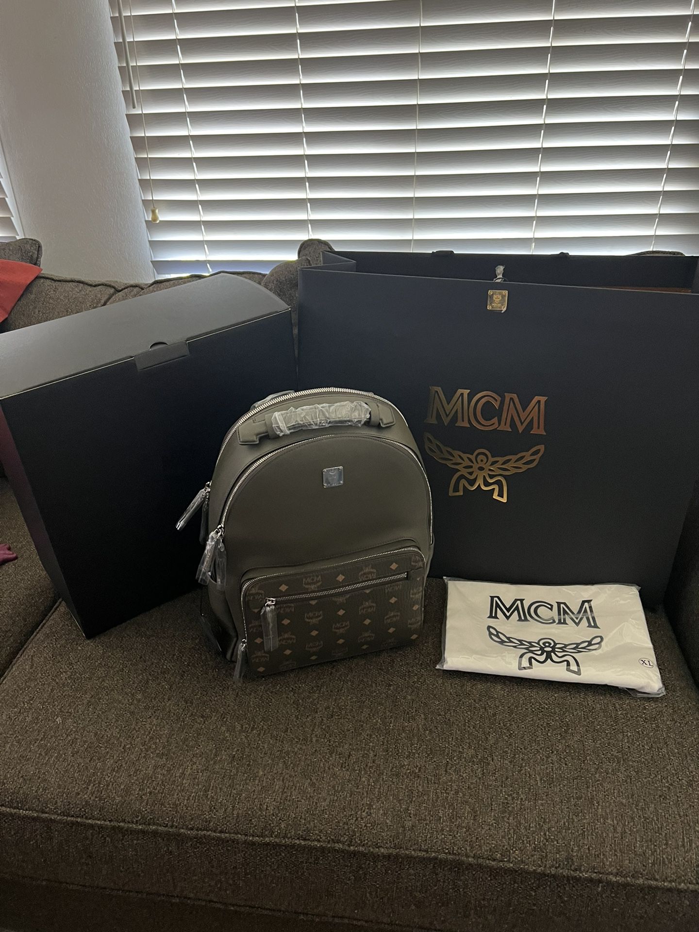 MCM Medium Backpack Olive Collection  