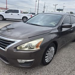 2015 Nissan Altima From $ 990 Down 