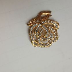 Beautiful Small Flower Brooche