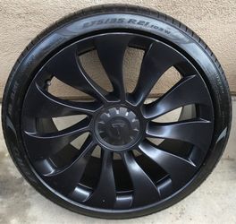 1 Tesla Model Y Uberturbine 21” Performance wheel