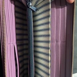 Dooney And bourke Wallet