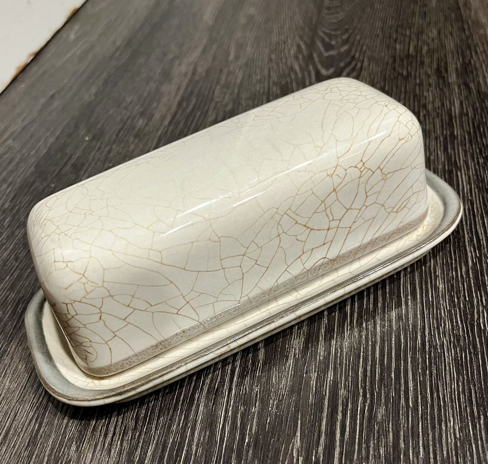 Pfaltzgraff brand covered butter dish lid and base