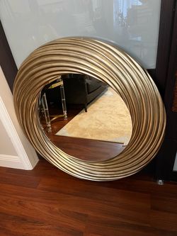 Large Round Gold Ridged Wall Mirror