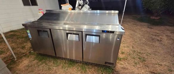Chef Salad Table Refrigeration