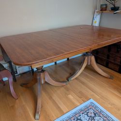 Tell City Duncan Phyfe Table And Chairs