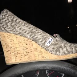 Toms Wedge Heel