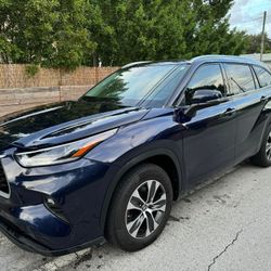 2021 Toyota Highlander 
