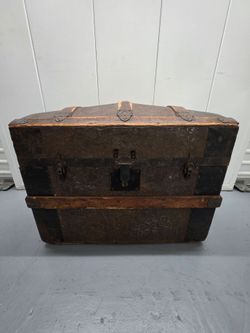 Vintage Treasure chest