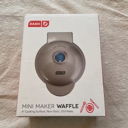 Dash Mini Waffle Maker