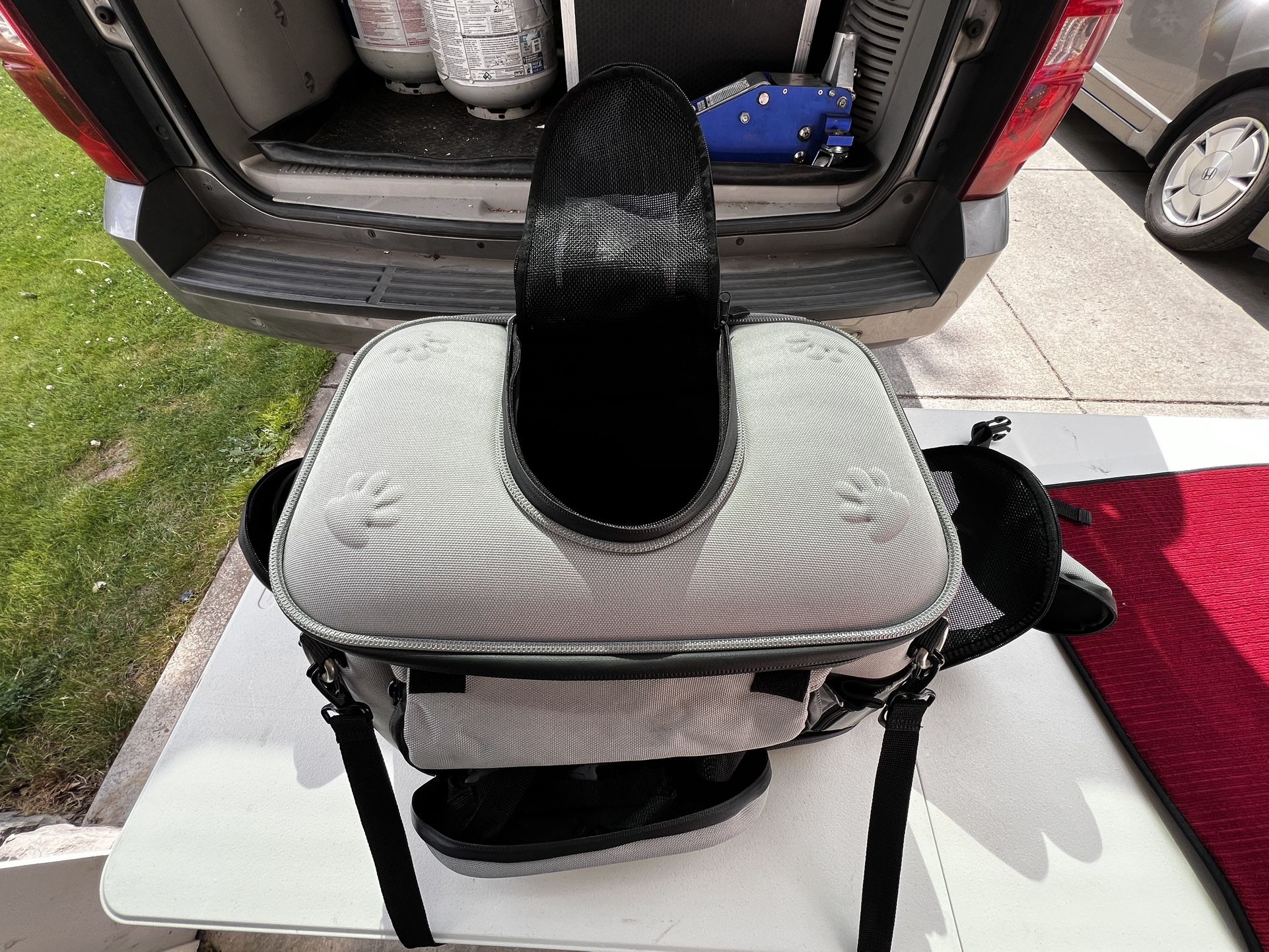 Kuryakyn Pet Carrier