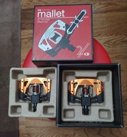 New Crank Brothers Mallet 2 dh/race Pedals 428g Per Pair