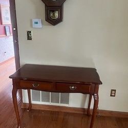 Hutch /Desk