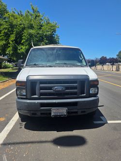 2014 ford E250 super duty