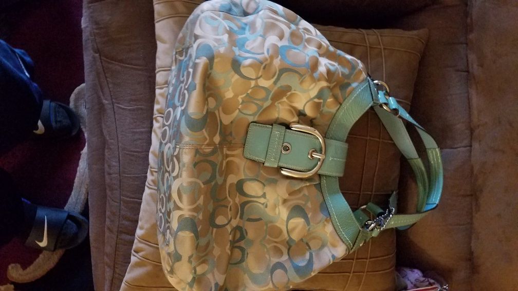 20$ each coach originales usadas