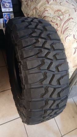 4 new 35 x 12.5 x 17 tires