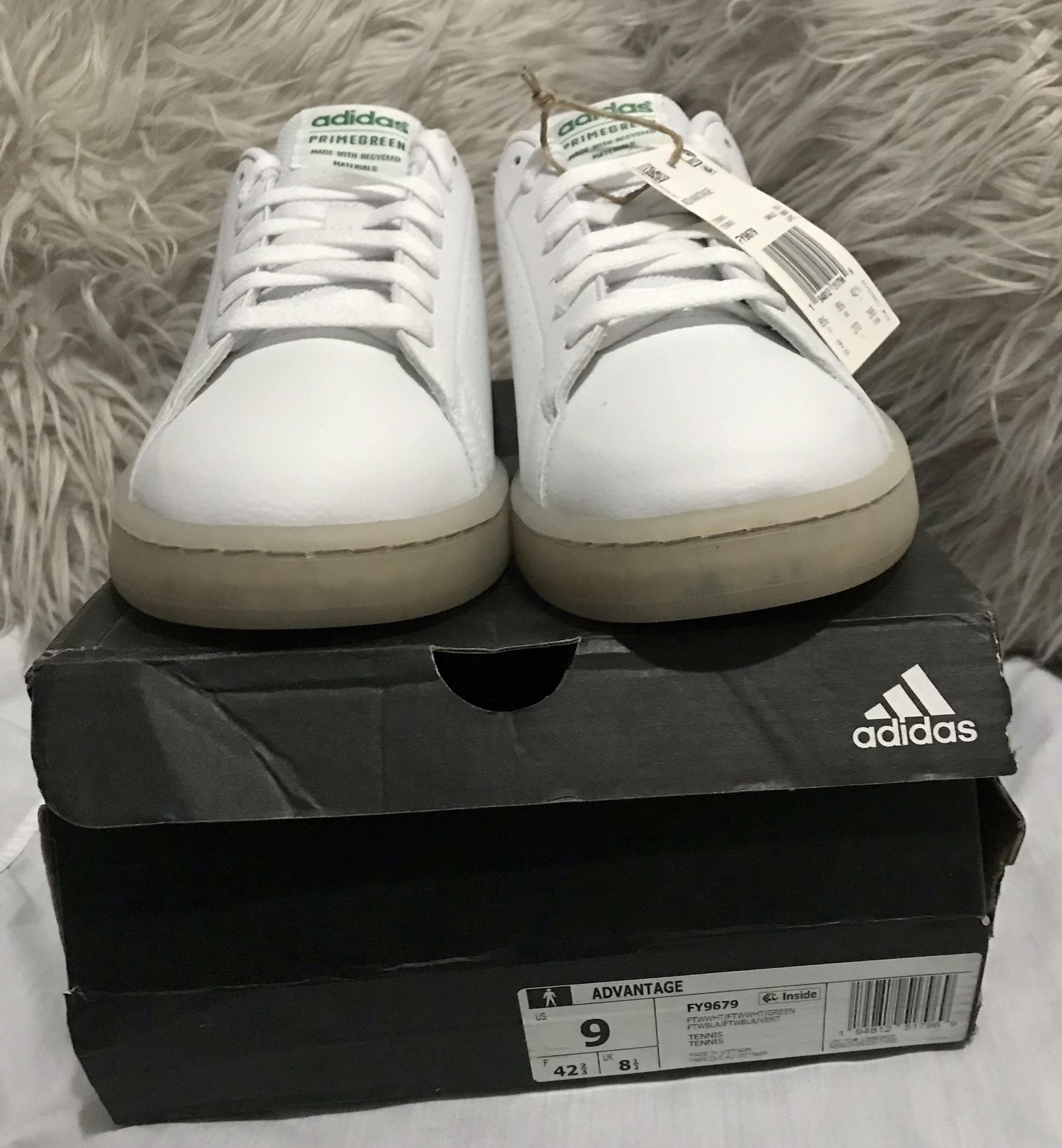 Size 9 Adidas Advantage FTWWHT/Green