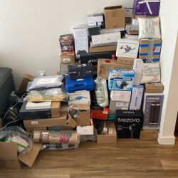 Everything Single Thing For 15 Dollars There Is About 100 Items 