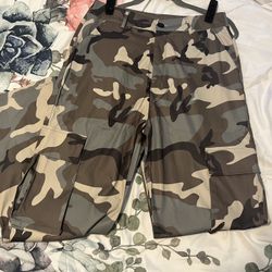 New! Camouflage Pants