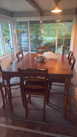 table and 6 chairs