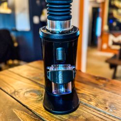 DF64 Gen 1 V2 With Italmill Burrs (Cast Burr Silver Knight V2 Option)
