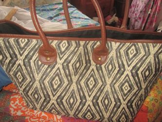 NEW  TOTE BAG