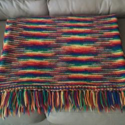 Handmade Knit Fringed Lap Throw/Like New 