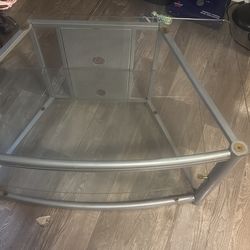 Glass entertainment stand