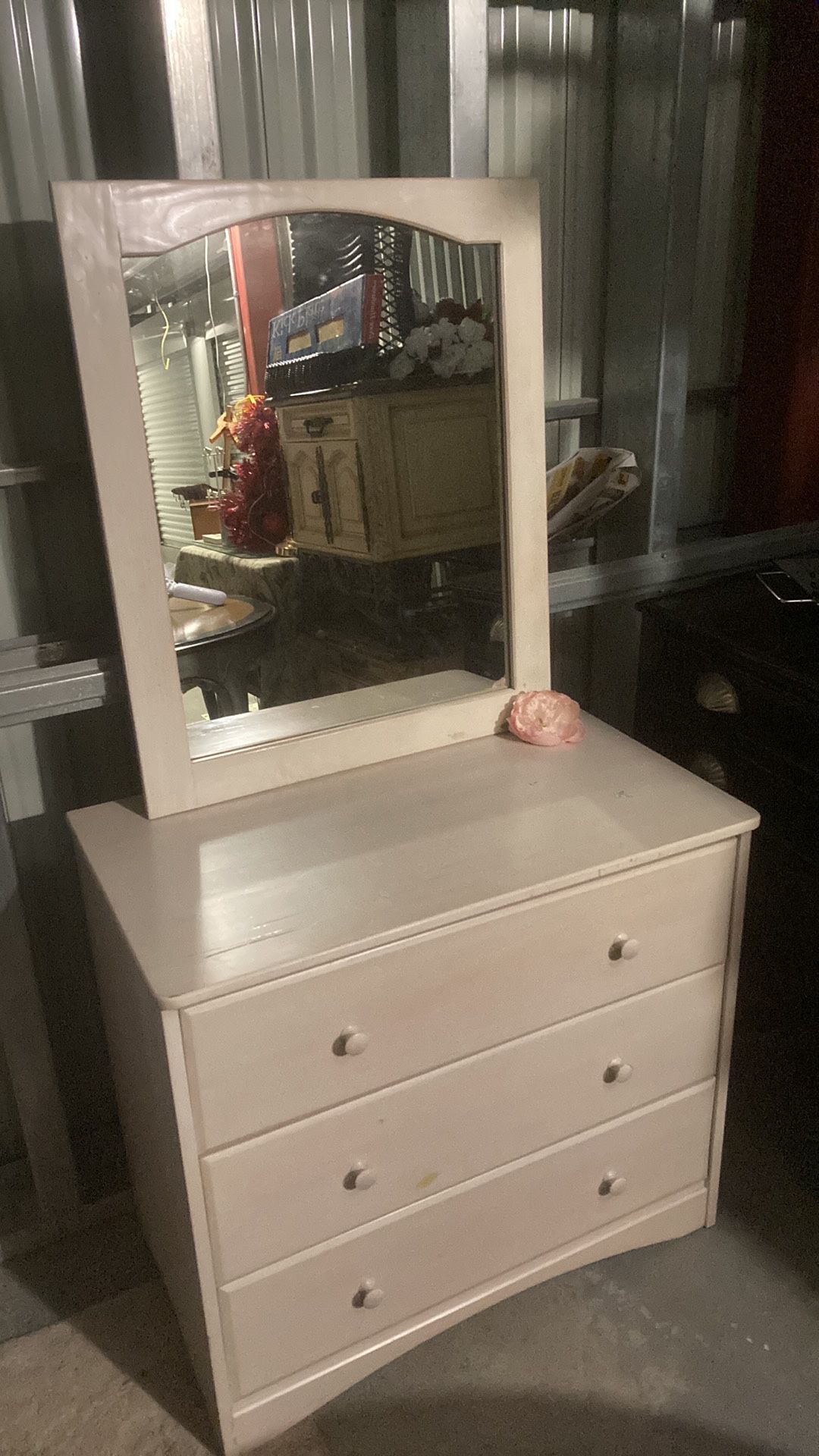 Dresser And Mirror, Small Scale Top Quality, Ghent, $200