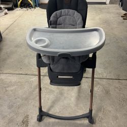 Maxi Cosi Convertible highchair 