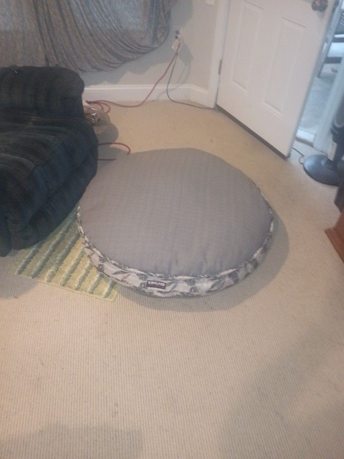 Dog Bed 