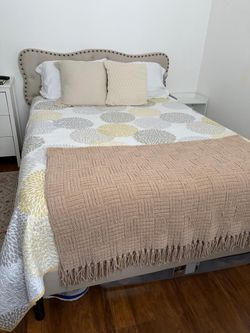 Queen size bed frame +mattress +box spring