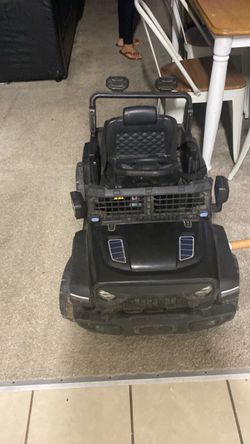 Jeep drivable toy car